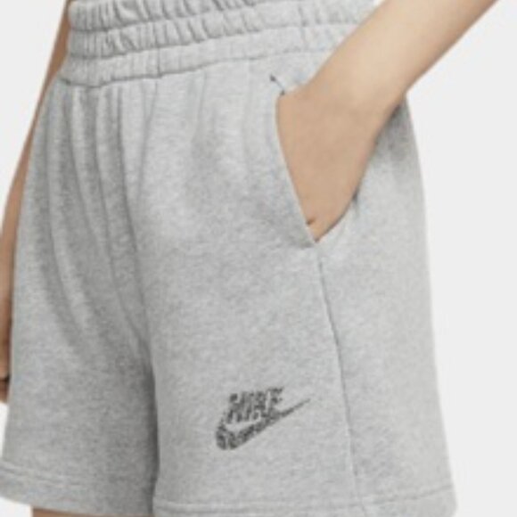 Ladies Nike Nsw Short Ft M2Z Grey  - Medium - - Picture 1 of 4